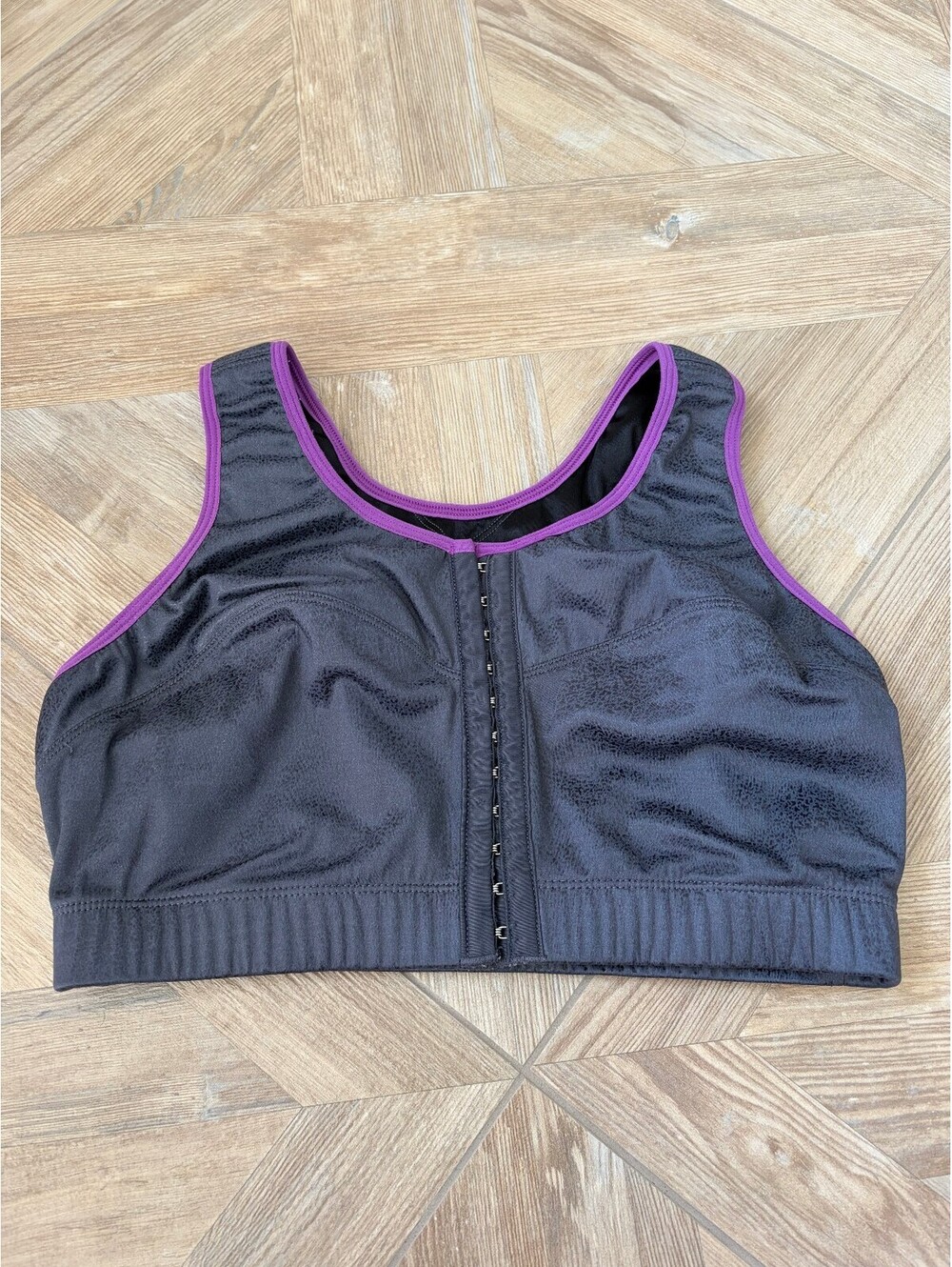 Enell Sport Hight Impact Bra Gray Purple Size 3 Bust 41" - 45" Activewear Sporty
